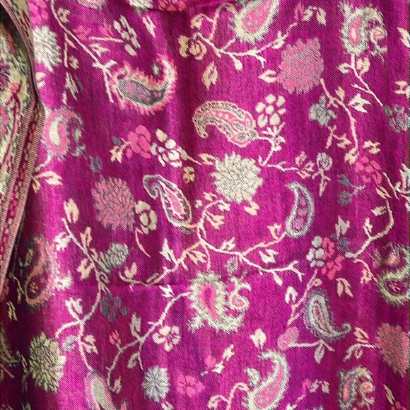 Pashmina Women’s Silk Blend Elegant Vibrant Hot Pink Floral Fringed Shawl - Picture 6 of 11